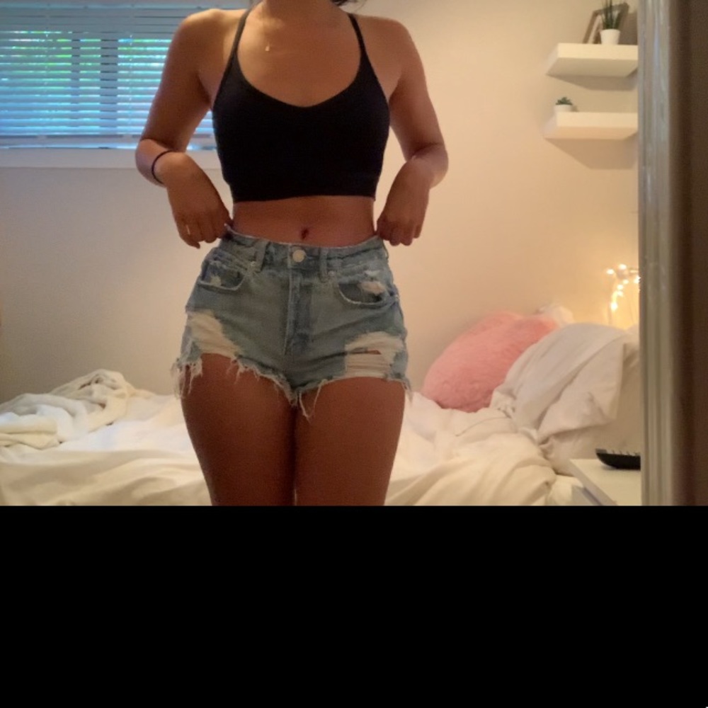 ✨Distressed Denim Shorts✨